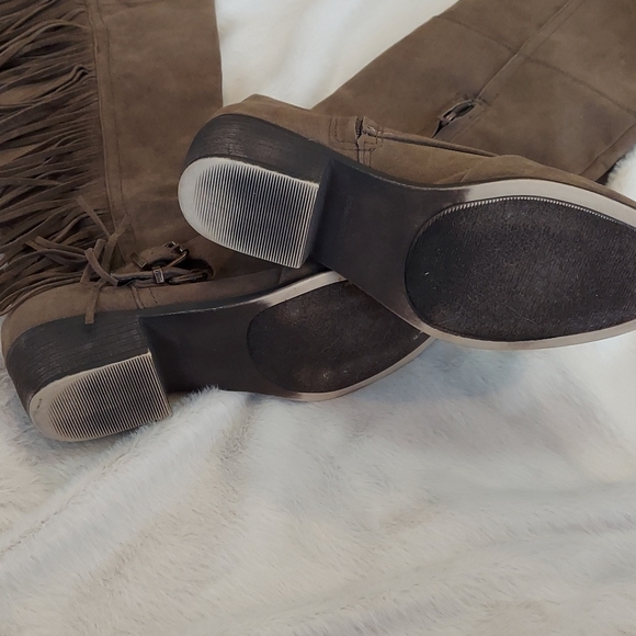 Fringe tan boots - Picture 3 of 6